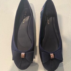 Ted Baker London flats. Navy blue, floral, size 39.